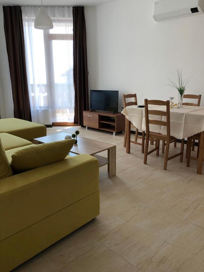 Aquamarine Apartments สวิติ วลัส ภายนอก รูปภาพ