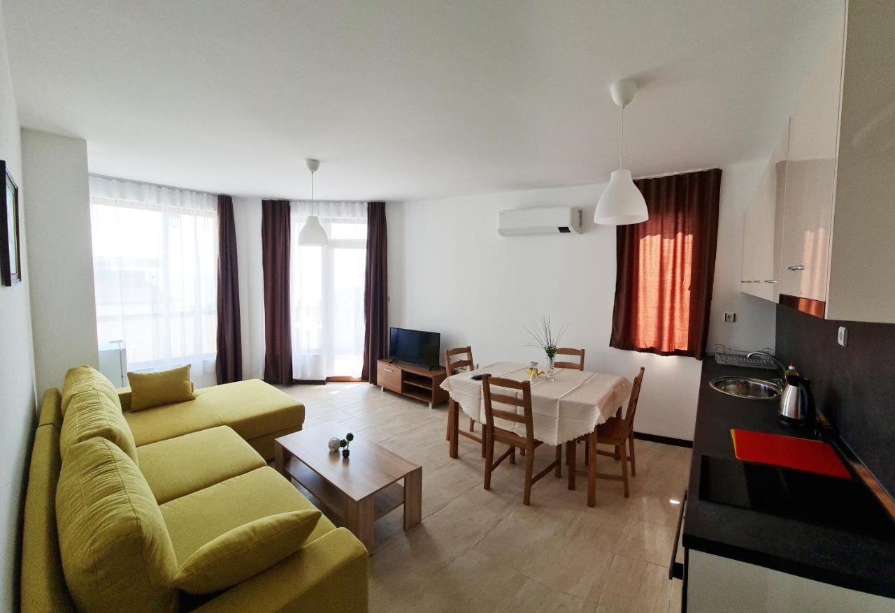 Aquamarine Apartments สวิติ วลัส ภายนอก รูปภาพ