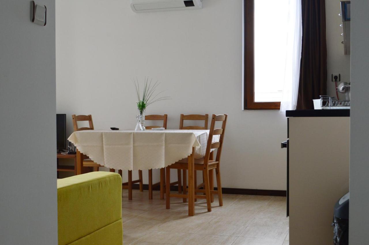 Aquamarine Apartments สวิติ วลัส ภายนอก รูปภาพ