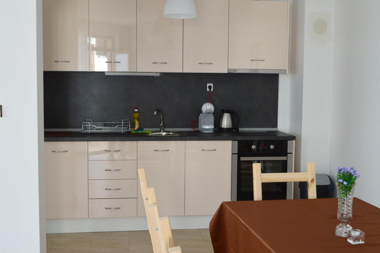 Aquamarine Apartments สวิติ วลัส ภายนอก รูปภาพ