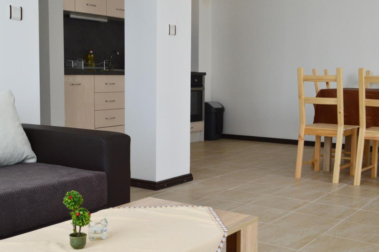 Aquamarine Apartments สวิติ วลัส ภายนอก รูปภาพ