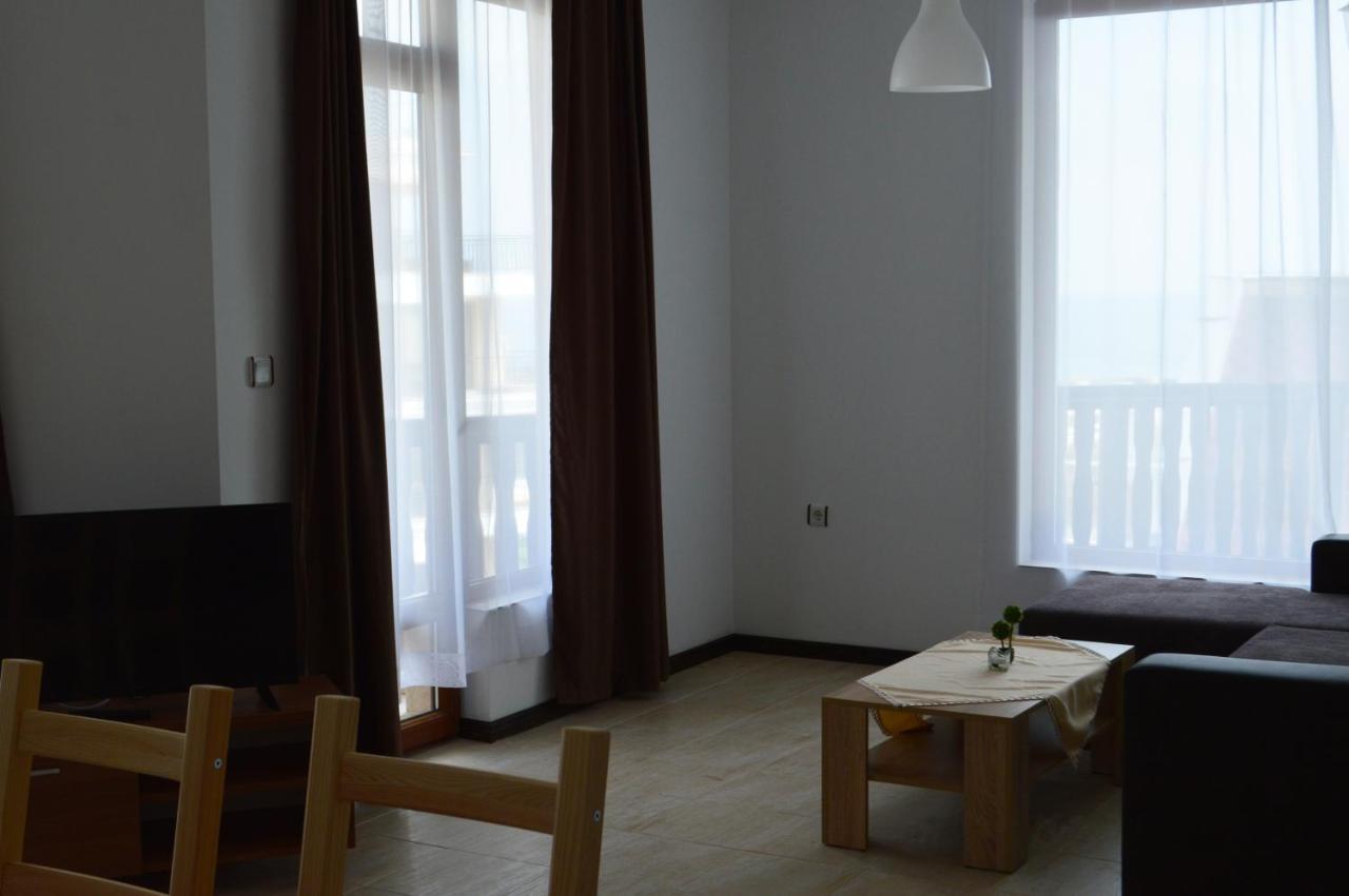 Aquamarine Apartments สวิติ วลัส ภายนอก รูปภาพ